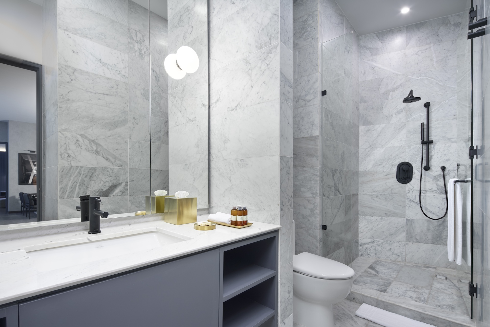 SECONDARY BATHROOM