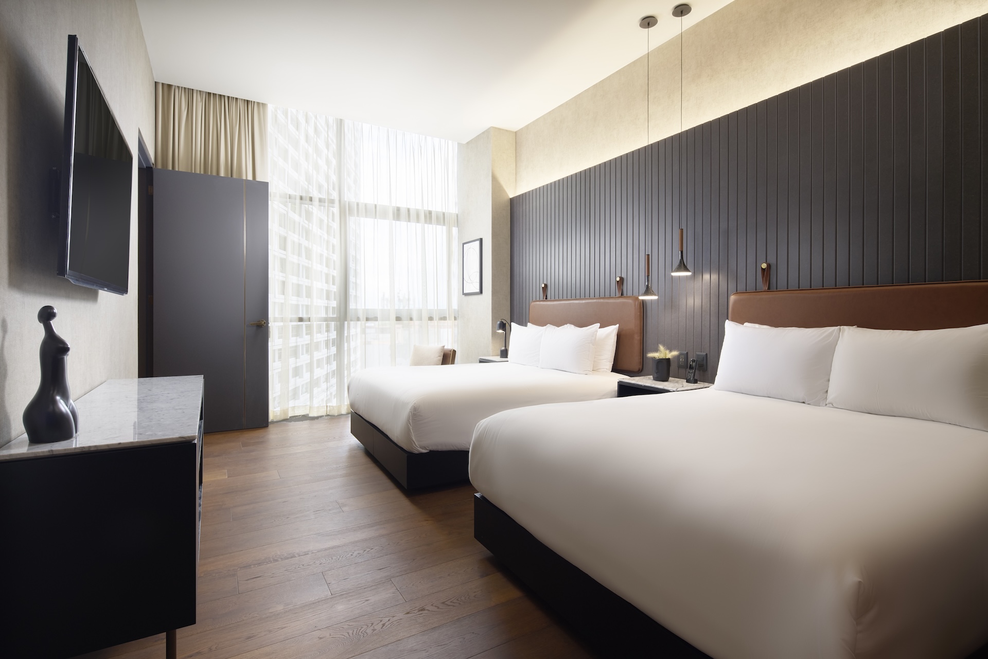 DOUBLE SLEEPING SUITE
